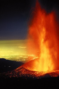 Fontana di lava nel 2001 sull' Etna