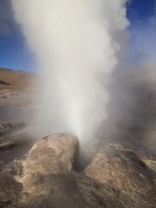 Geyser al campo geotermico El Tatio Cile